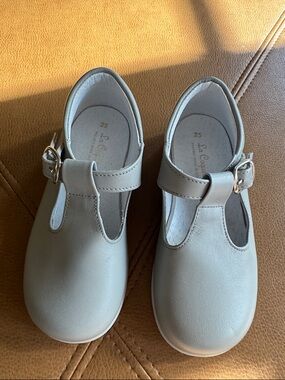 La Coqueta Girls' grey Leather T-Strap Mary Jane Shoes size 25